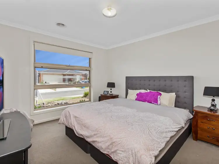 Sixth view of Homely house listing, 8 Treeviolet Lane, Wallan VIC 3756
