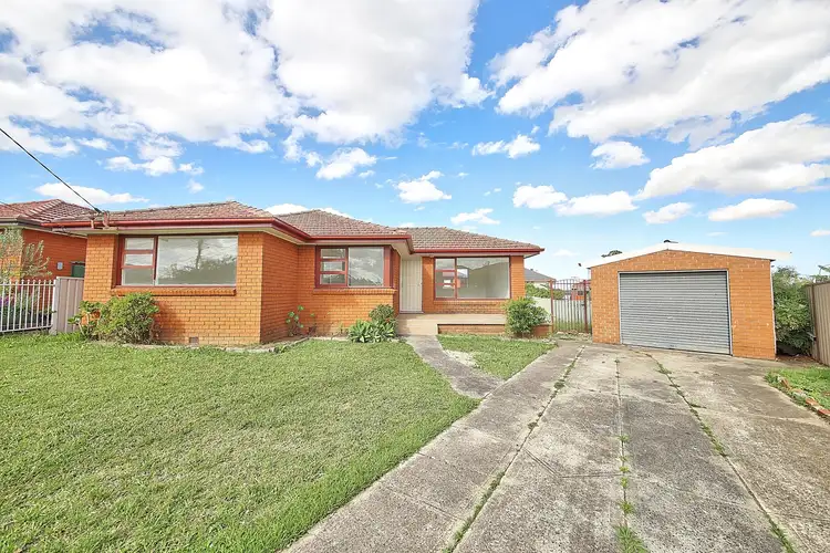 24 Maree Avenue, Cabramatta West NSW 2166