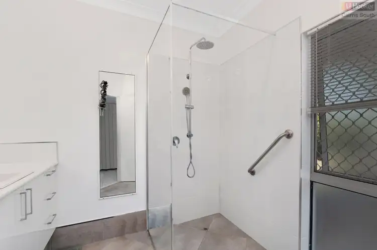 Sixth view of Homely apartment listing, 4/30-32 Springfield Crescent, Manoora QLD 4870