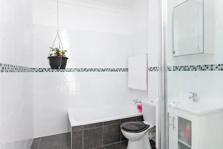 Sixth view of Homely townhouse listing, 8/27 Tor Road, Dee Why NSW 2099