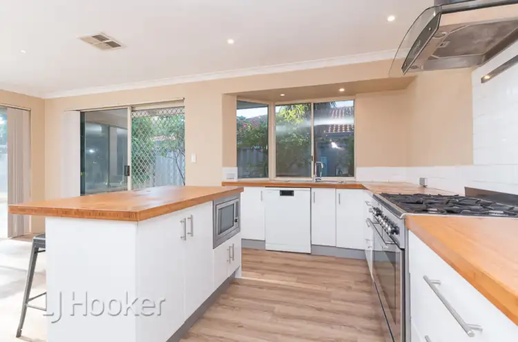 Second view of Homely house listing, 10 Melbourne Close, Port Kennedy WA 6172