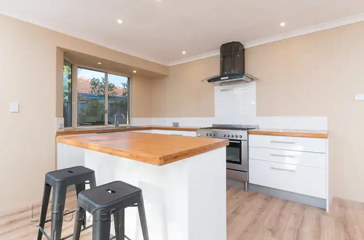 Fifth view of Homely house listing, 10 Melbourne Close, Port Kennedy WA 6172