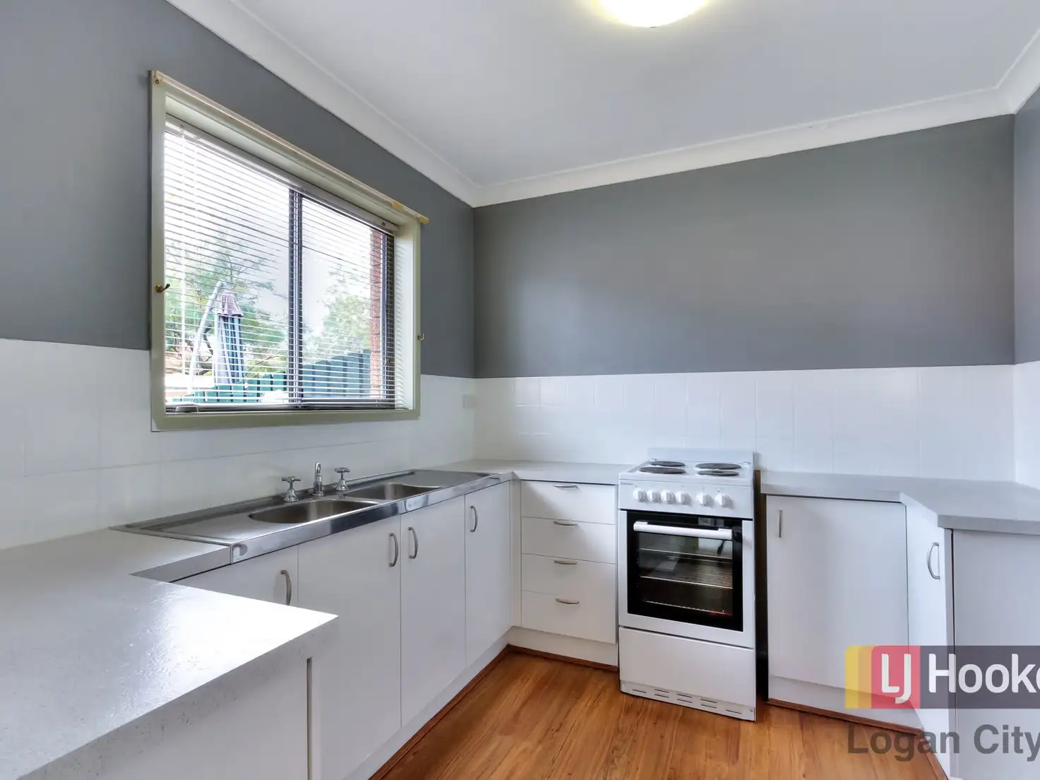 Main view of Homely townhouse listing, Unit 4/57 Park Road, Slacks Creek QLD 4127