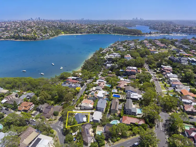 2 Ogilvy Road, Clontarf NSW 2093