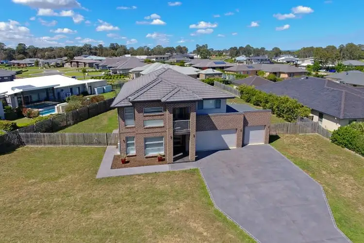 6 Medinah Avenue, Luddenham NSW 2745