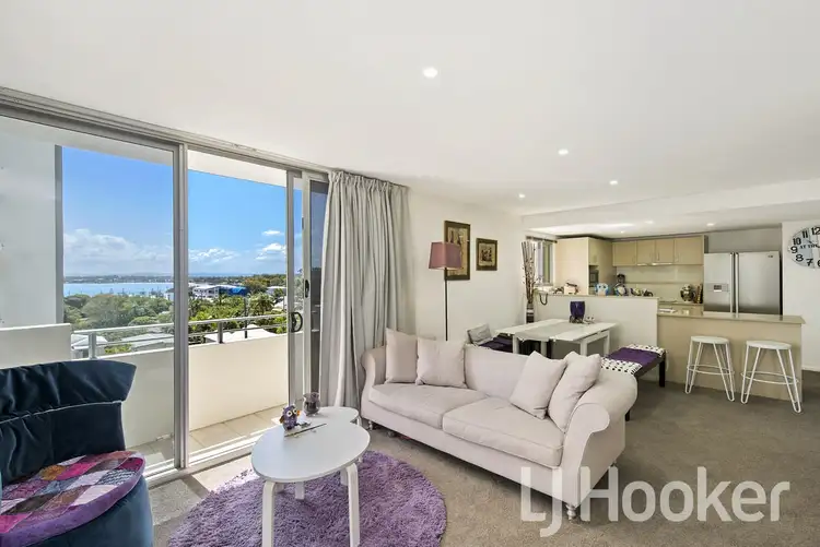 17/5 Lilla Street, Woody Point QLD 4019