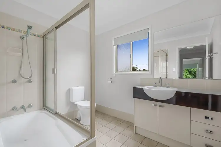 Fifth view of Homely townhouse listing, 2/164 Fairfield Road, Fairfield QLD 4103