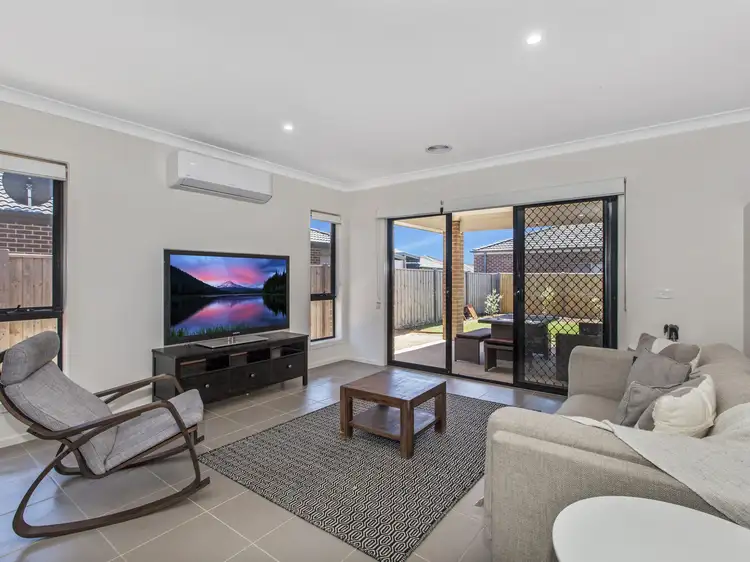 Second view of Homely house listing, 5 Vantage Green, Beveridge VIC 3753
