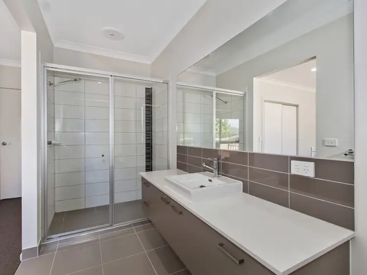 Sixth view of Homely house listing, 5 Vantage Green, Beveridge VIC 3753