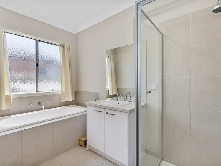 Fifth view of Homely house listing, 2 Lomandra Avenue, Wallan VIC 3756