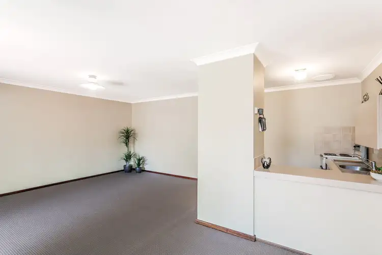 6/10 Merope Close, Rockingham WA 6168