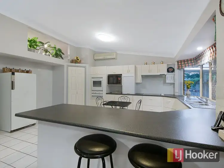 Sixth view of Homely house listing, 32 Allira Crescent, Carseldine QLD 4034