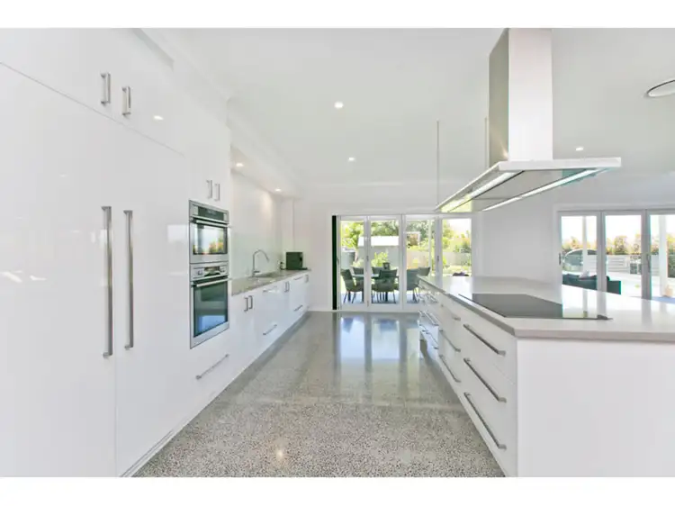 Second view of Homely house listing, 10 Kooringa Avenue, Cleveland QLD 4163