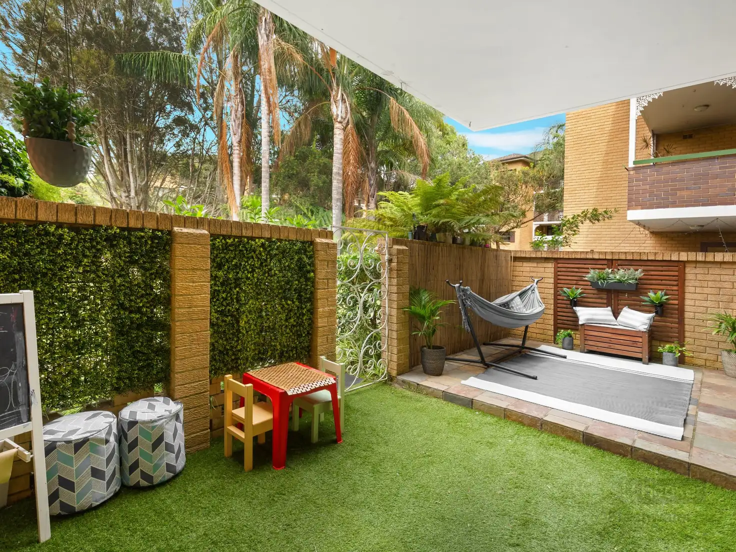 Main view of Homely unit listing, 13/33 Palomar Parade, Freshwater NSW 2096