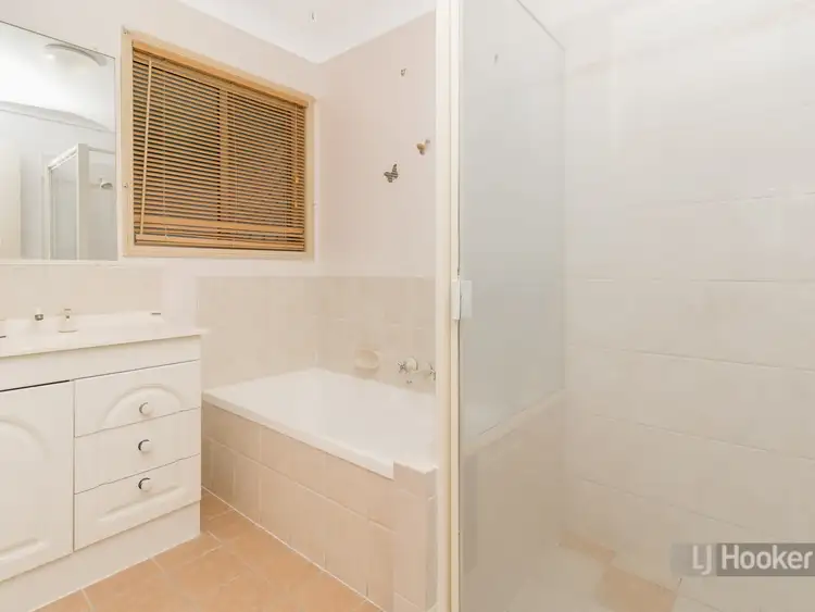 Sixth view of Homely house listing, 14 Pinnacle Close, Regents Park QLD 4118