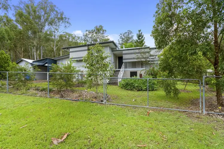 26 East Street, Esk QLD 4312