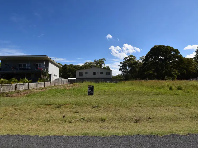 66 Laurel Street, Russell Island QLD 4184
