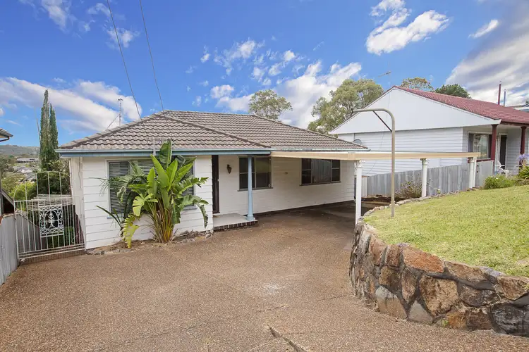 11 Carmen Road, Macquarie Hills NSW 2285