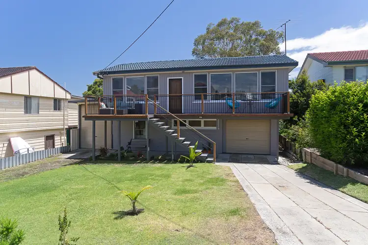 3 Glade Street