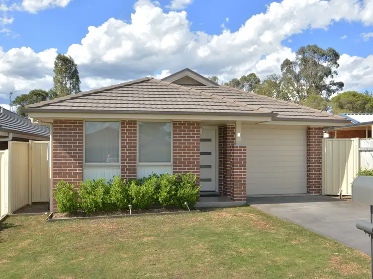 1/70 Yates Street, East Branxton NSW 2335