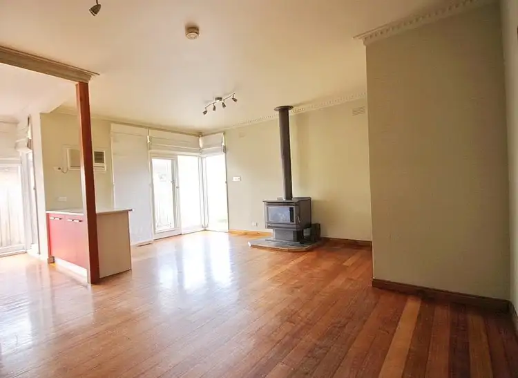 Fourth view of Homely house listing, 10 Thompson Court, Werribee VIC 3030