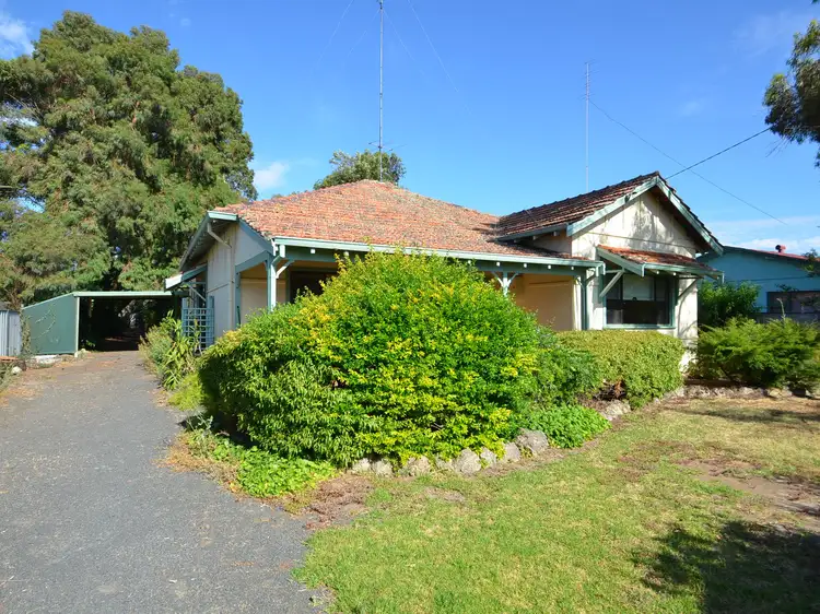1 Sutton Street, Harvey WA 6220