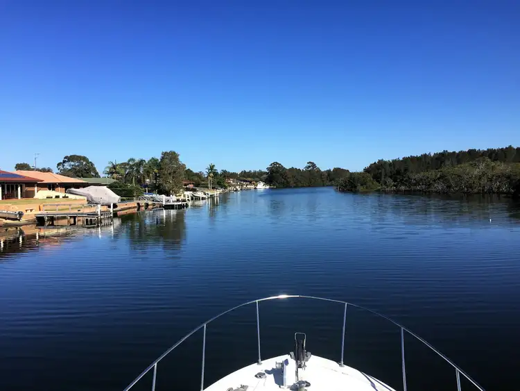 6 Harbour View Place, Tuncurry NSW 2428