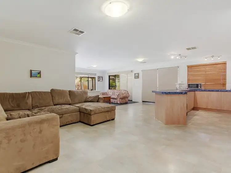 7 Nunney Road