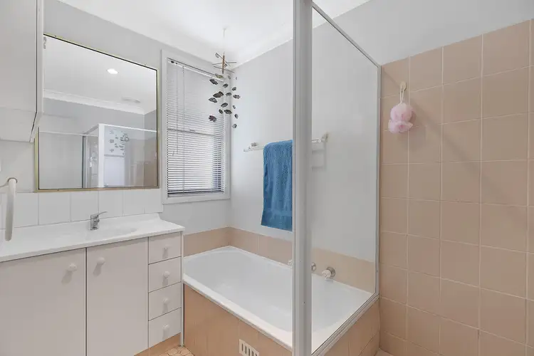 Fifth view of Homely house listing, 304 Lakedge Ave, Berkeley Vale NSW 2261