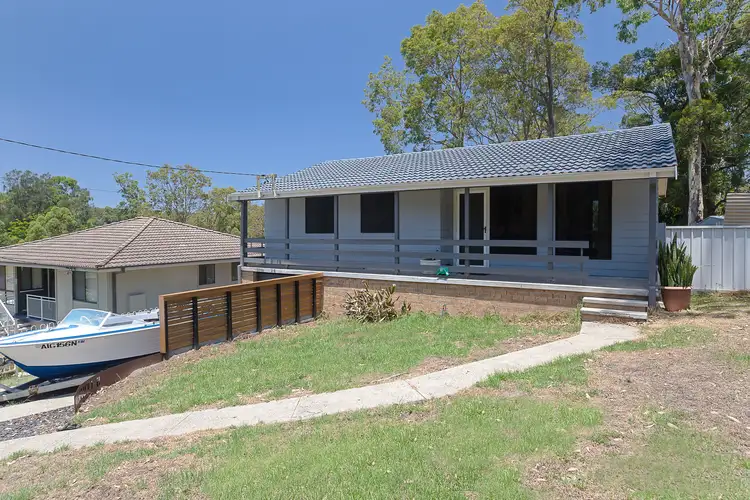 5 Leumeah Place, Bolton Point NSW 2283