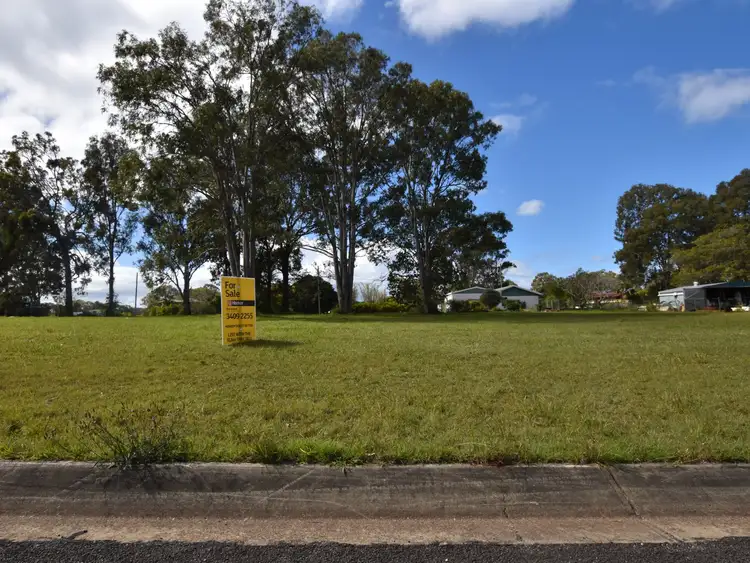 9 Kamar St, Russell Island QLD 4184