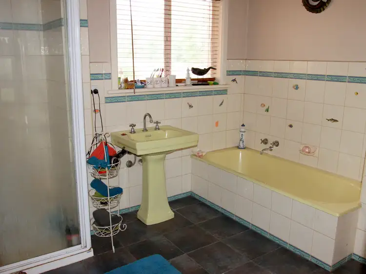 Seventh view of Homely house listing, 20 Bon Street, Alexandra VIC 3714