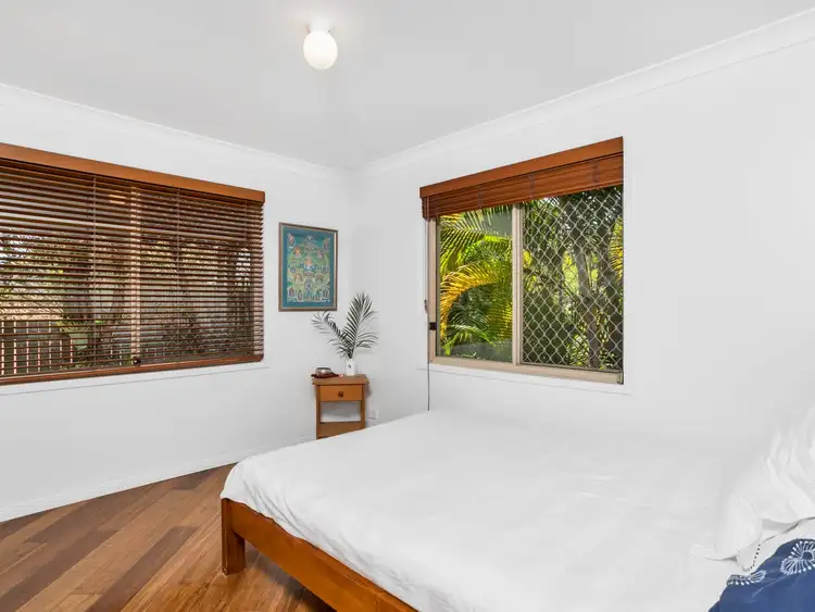 Fifth view of Homely house listing, 2 Napelle Court, Ocean Shores NSW 2483