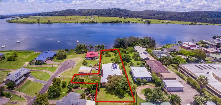1A Taloumbi St, Maclean NSW 2463