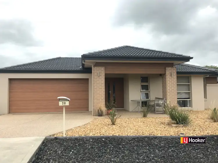 19 Royal Parade, Inverloch VIC 3996