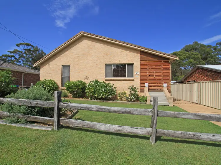 13 Lakeshore Parade, Sussex Inlet NSW 2540