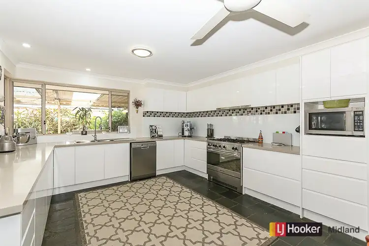 9 Twin View, Swan View WA 6056