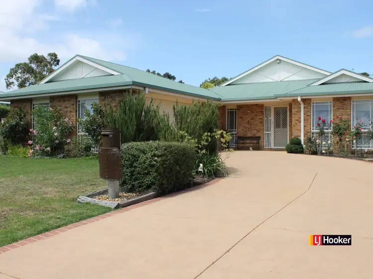 13 Chelsea Square, Inverloch VIC 3996