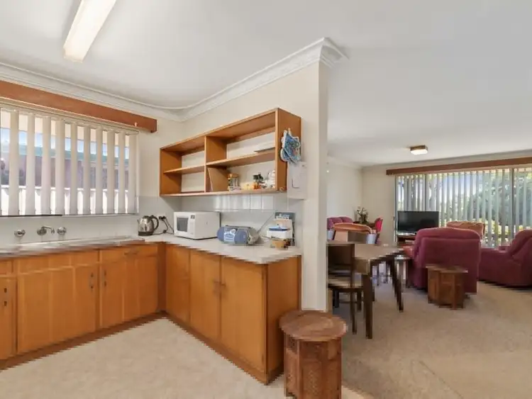 Fifth view of Homely unit listing, 27 Mandora Way, Riverton WA 6148