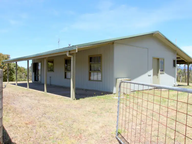 Second view of Homely house listing, 709 Skyline Rd, Alexandra VIC 3714