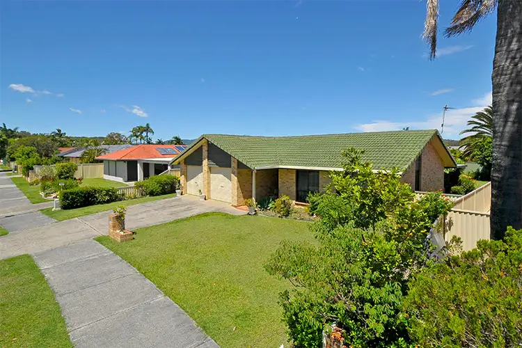 63 Ironbark Street, Elanora QLD 4221