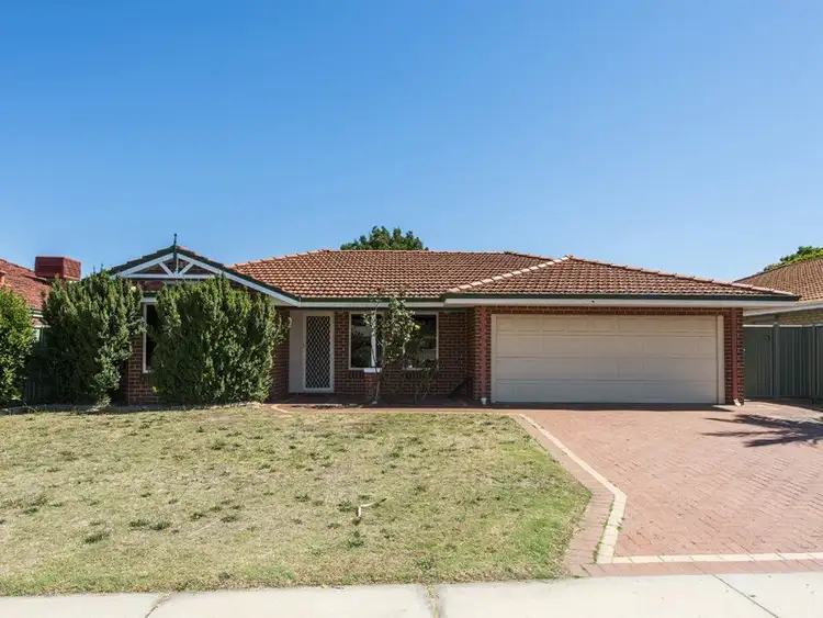 31 Feeney Gardens, High Wycombe WA 6057