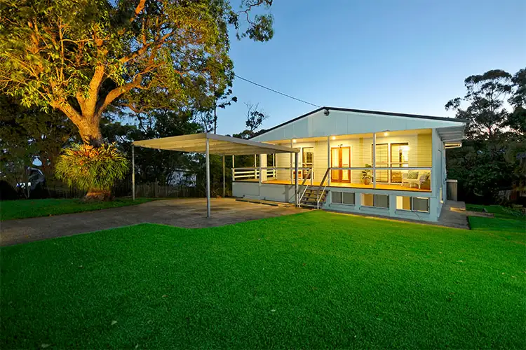 4 Hillcrest Avenue, Tugun QLD 4224