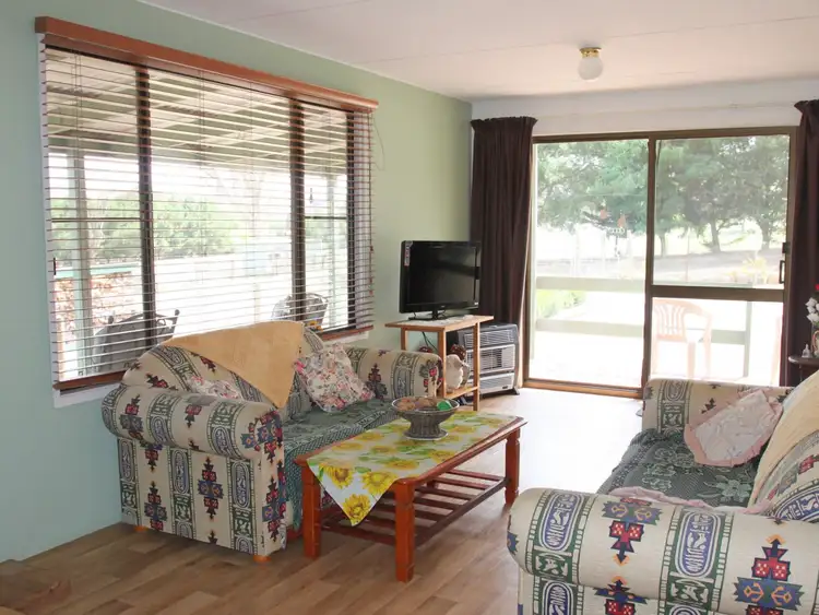 Fifth view of Homely house listing, 16 Jones Close, Alexandra VIC 3714