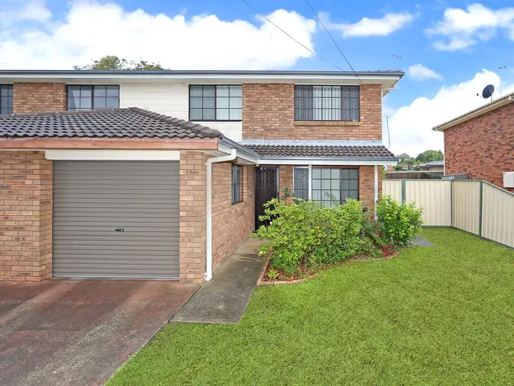 Main view of Homely townhouse listing, 2/23 Adrian Close, Bateau Bay NSW 2261