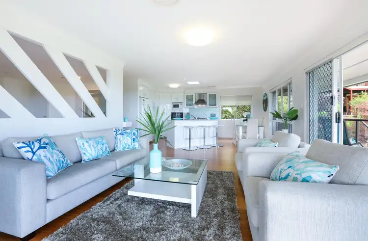 Sixth view of Homely house listing, 2 Hyden Court, Elanora QLD 4221
