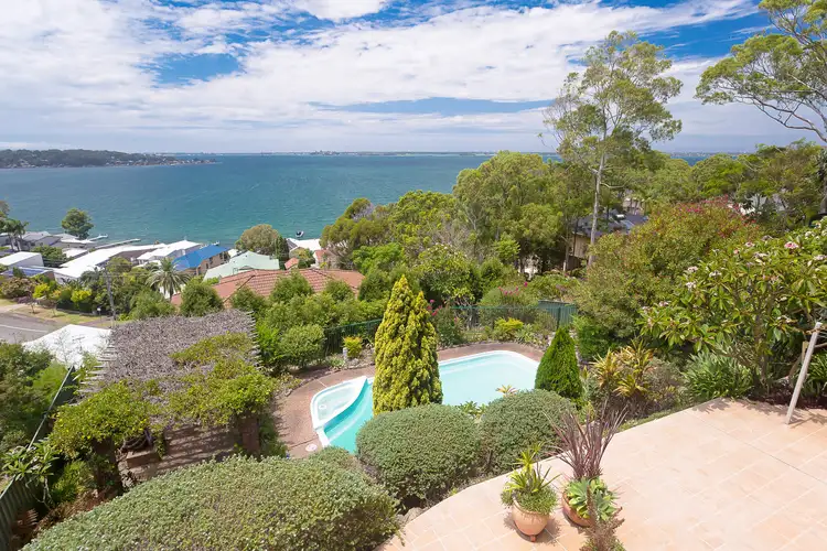 63 Sunlight Parade, Fishing Point NSW 2283