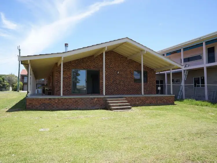 34 Ocean Drive, Wallabi Point NSW 2430