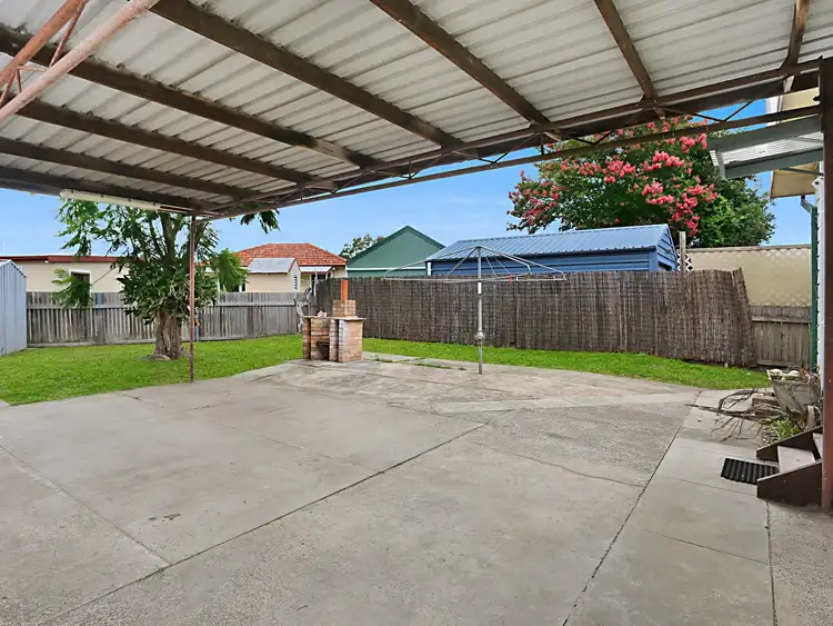 Second view of Homely house listing, 6 Gwen Parade, Raymond Terrace NSW 2324