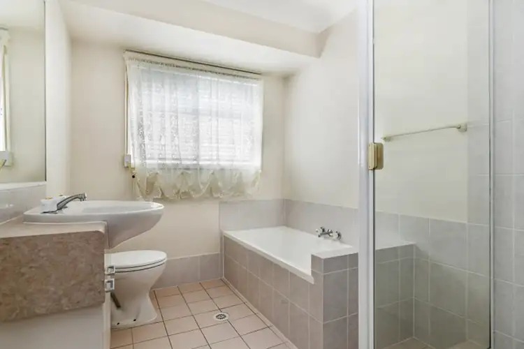 Sixth view of Homely unit listing, 4/62 Queen Street, Cleveland QLD 4163
